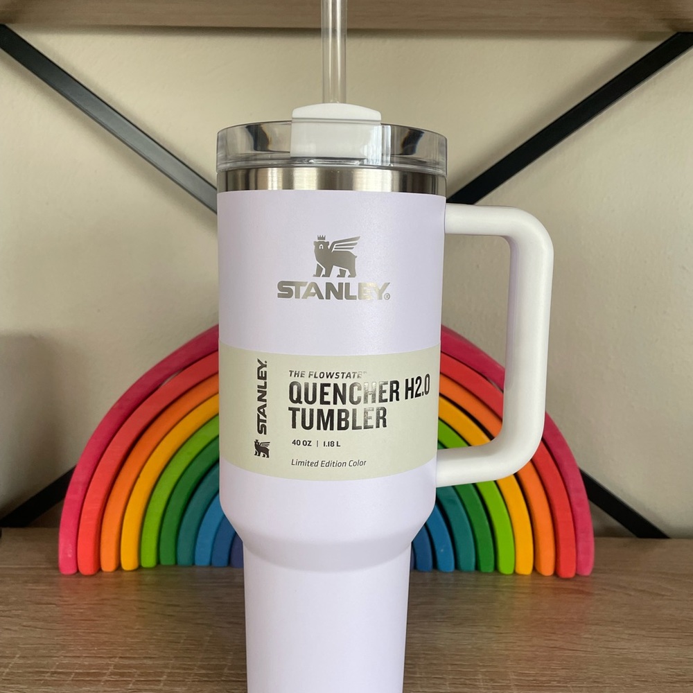 Stanley 40oz Quencher Tumbler - Wisteria